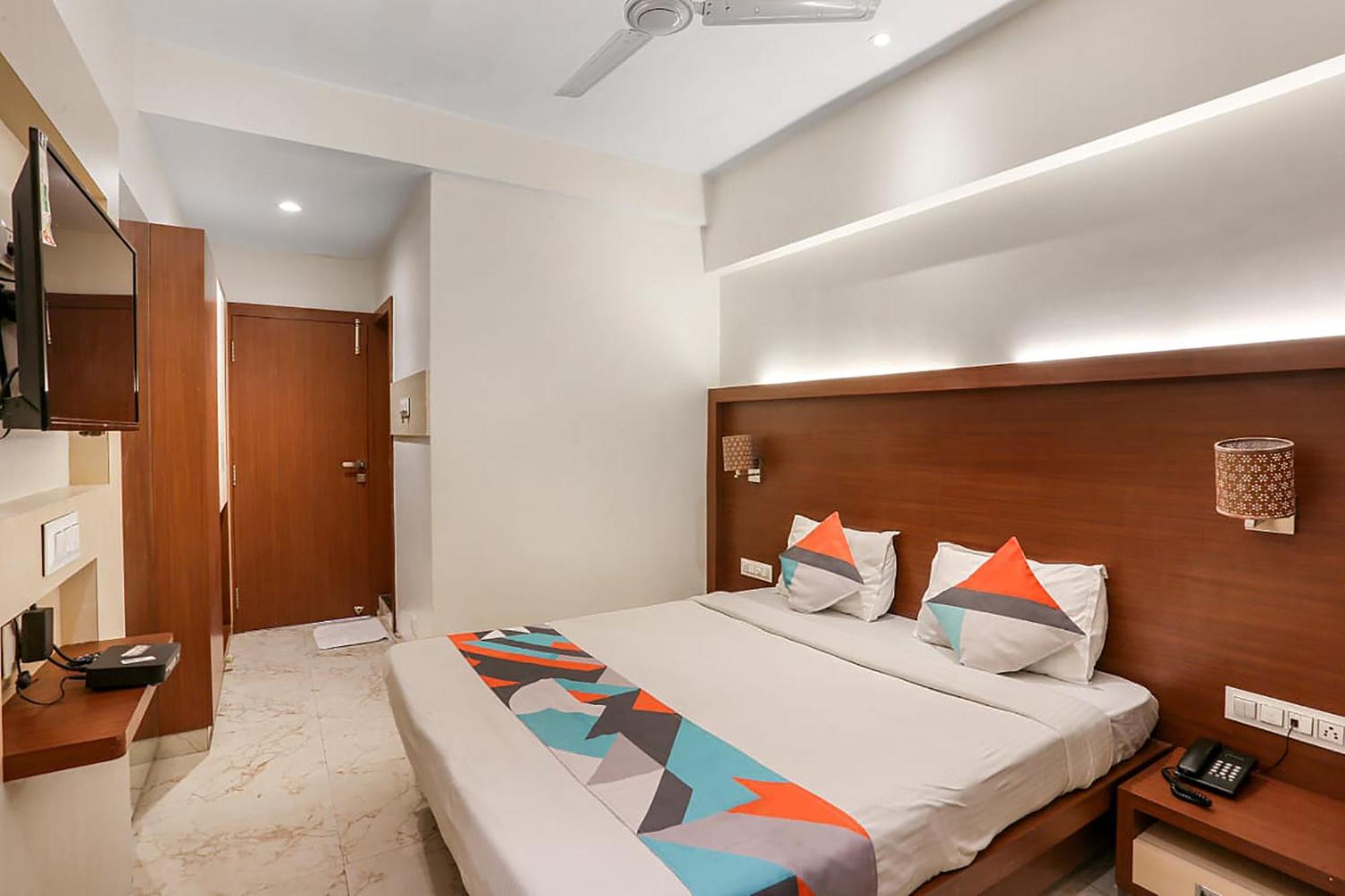 Fabhotel Spring Inn - Nr Borivali Station Mālād Exterior foto